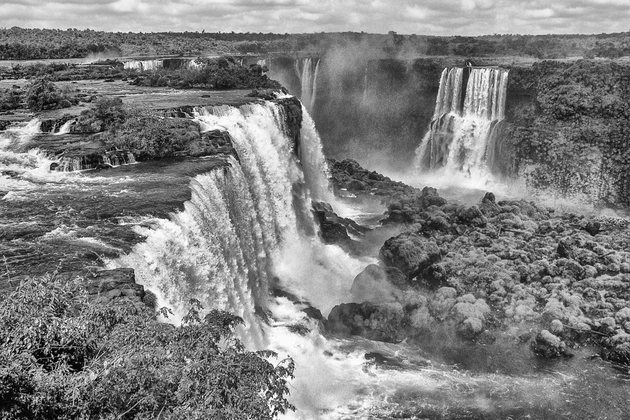 "Foz do Iguazu" de Juan Carlos Barilari
