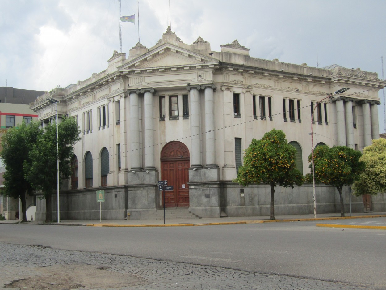 "Palacio Municipal" de Miguel Angel Palermo