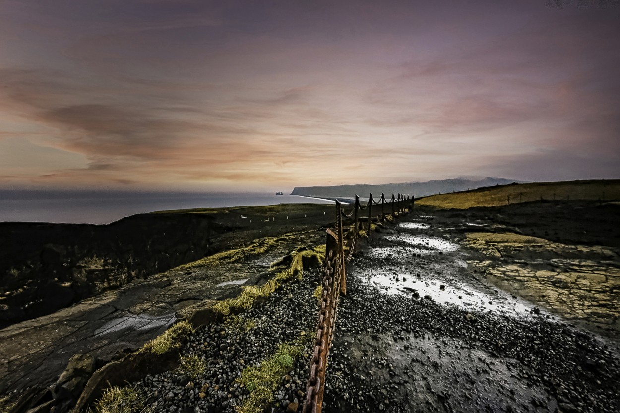 "`La costa de Islandia...`" de Carlos Cavalieri