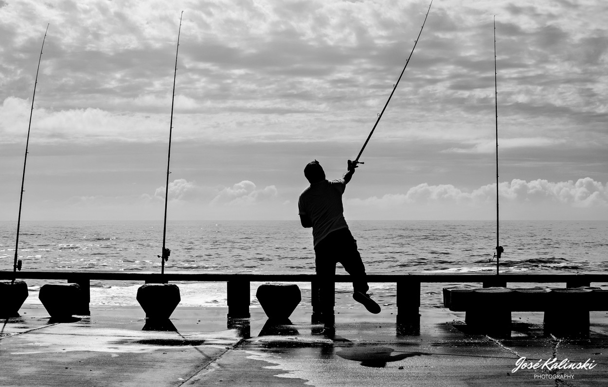"Pescando en MDQ" de Jose Carlos Kalinski