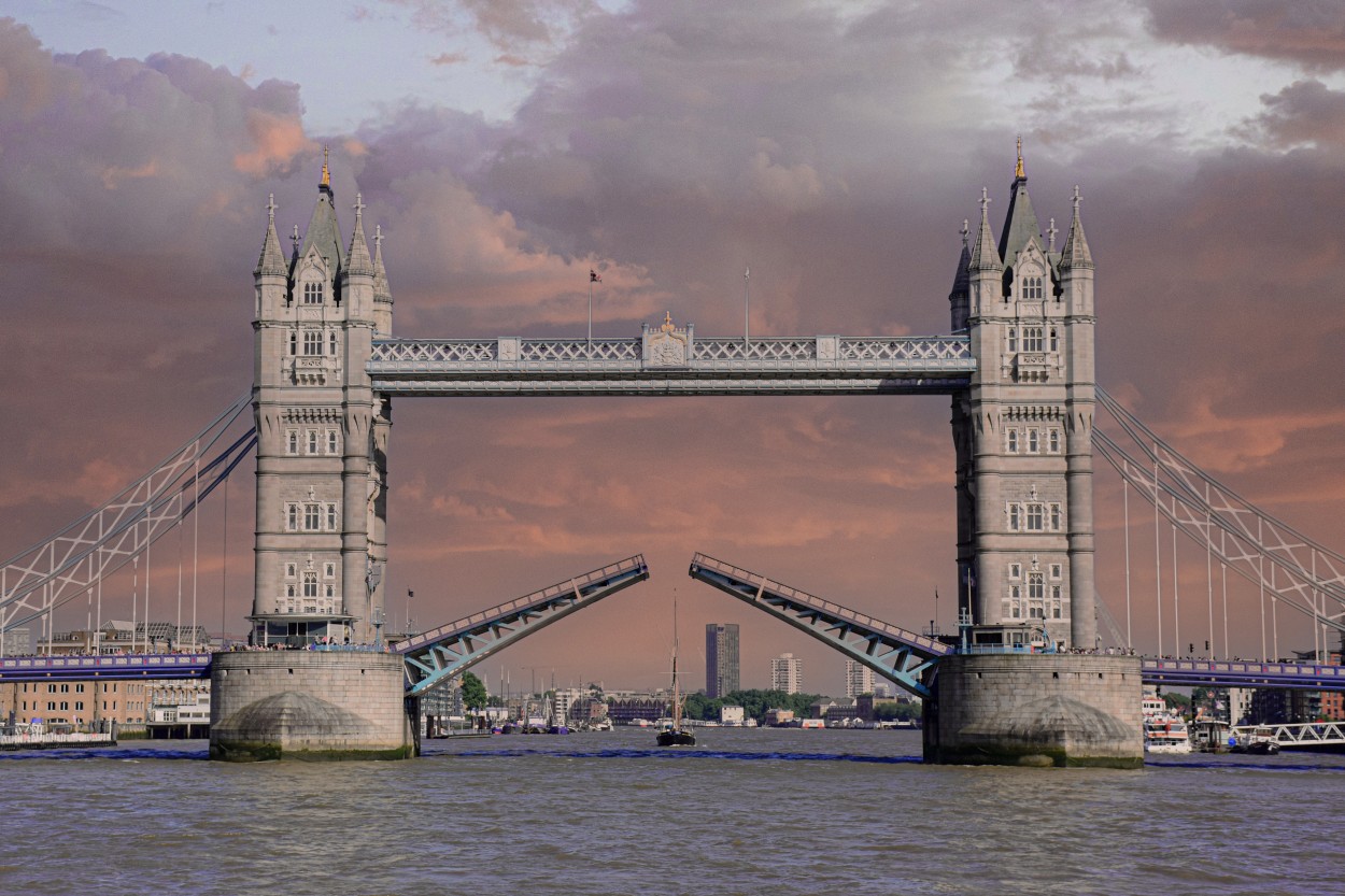 "Tower Bridge" de Daniel Oliveros