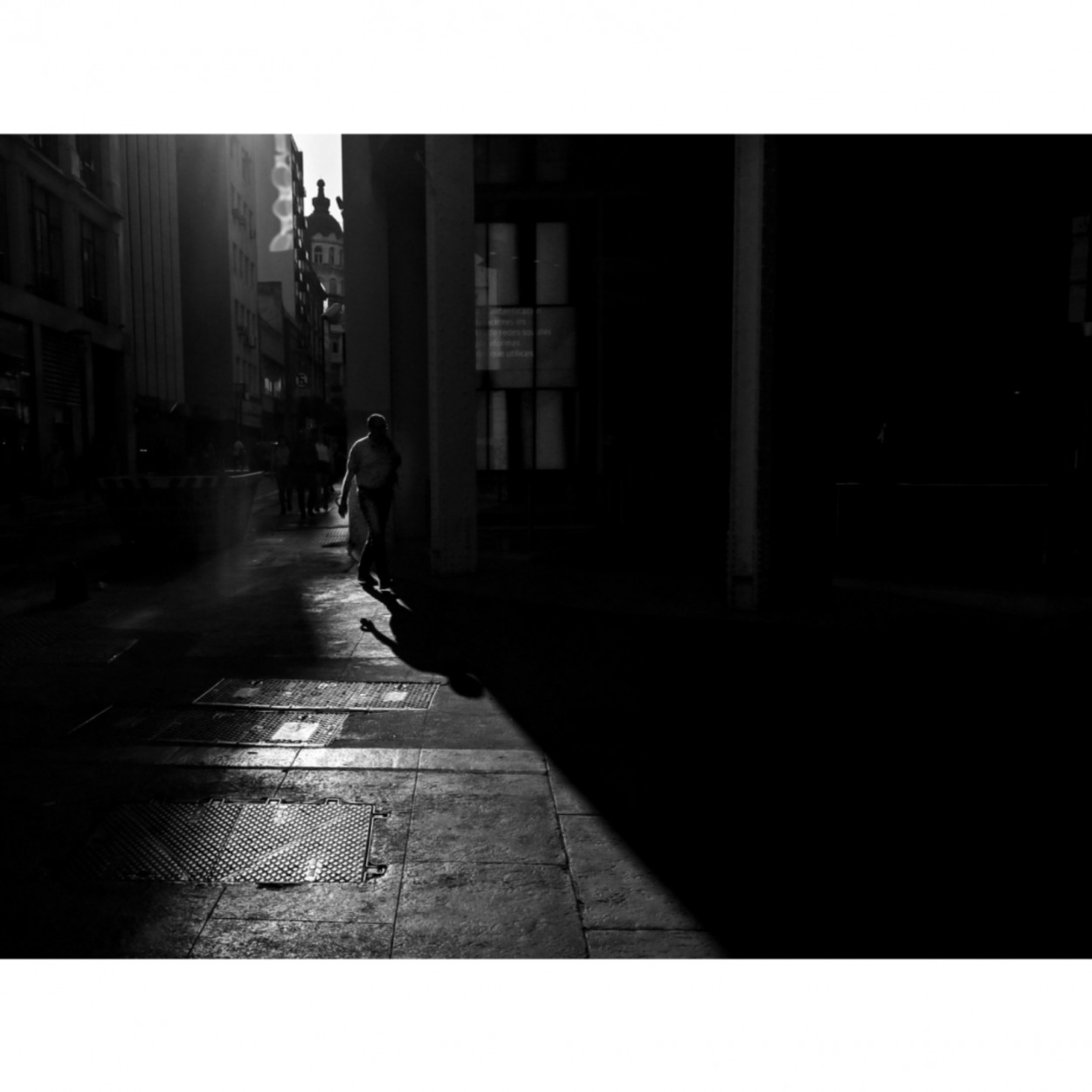 "En el extremo oscuro de la calle" de Gabriel Rigal