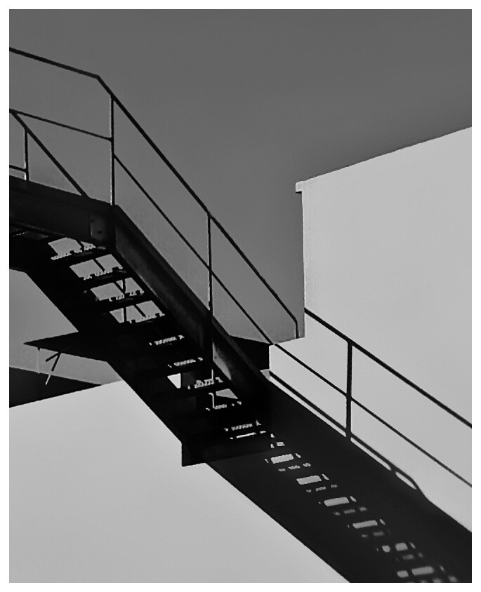 "Escalera en sombra" de Roberto Guillermo Hagemann