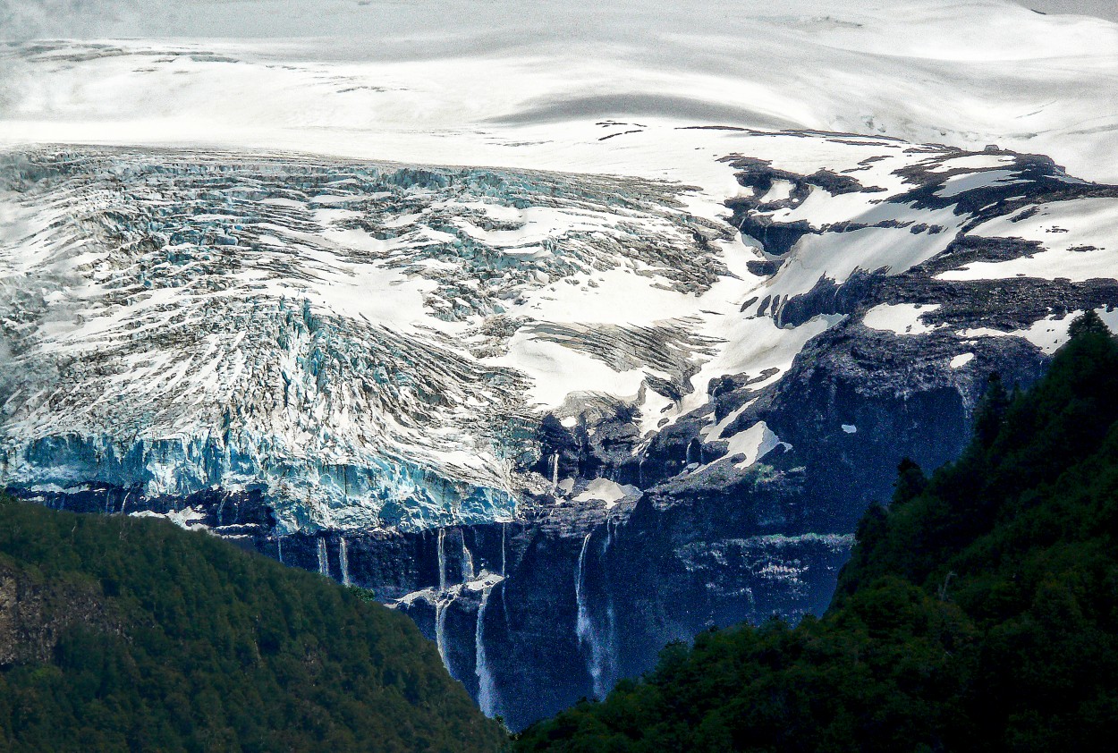 "Cascaditas en el glaciar" de Juan Carlos Barilari