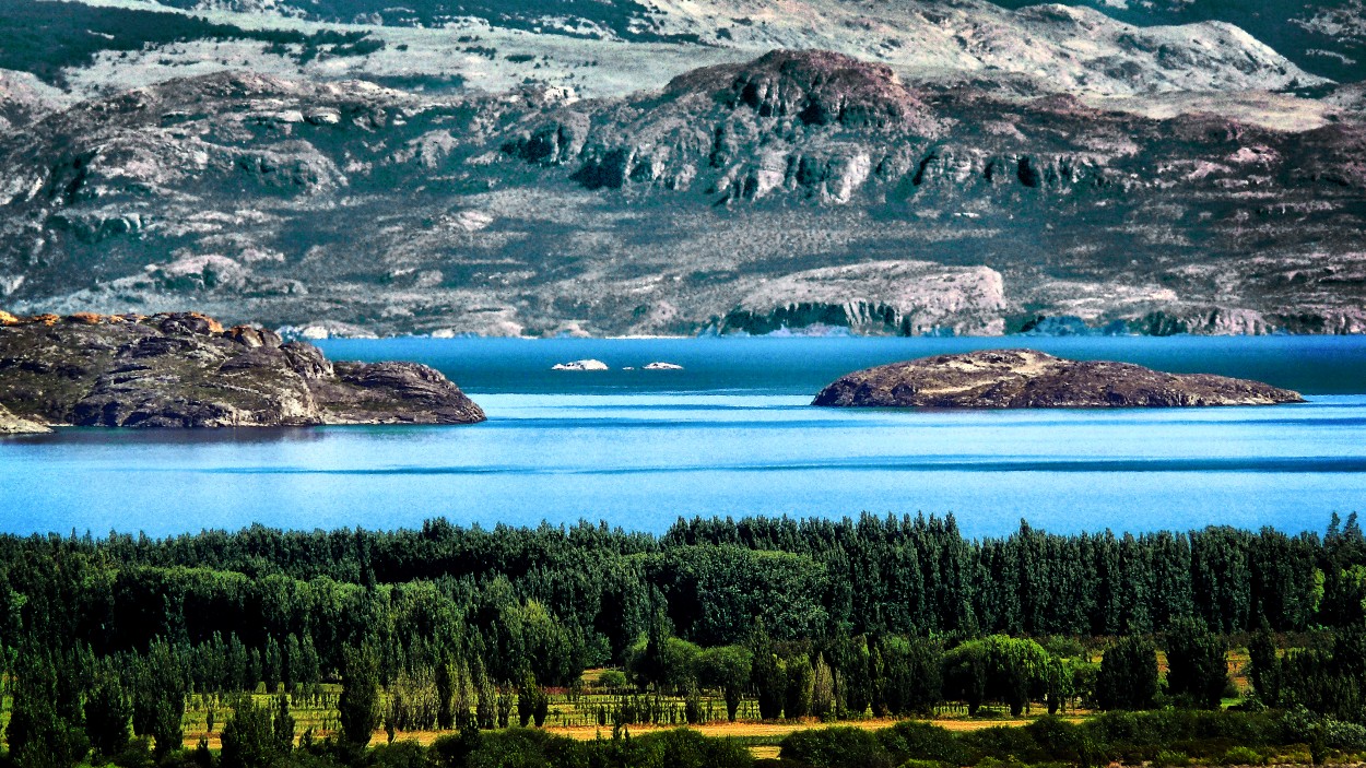 "Lago Argentino" de Juan Carlos Barilari