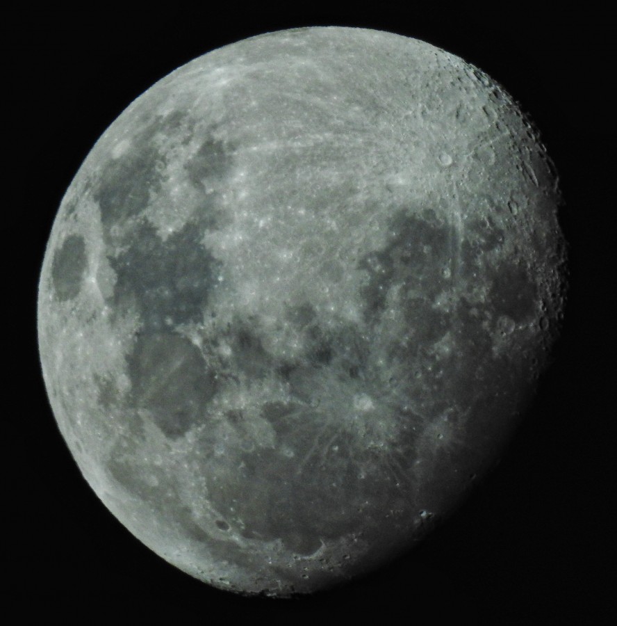 "La Luna,ayer 18:30" de Marcelo Di Marco