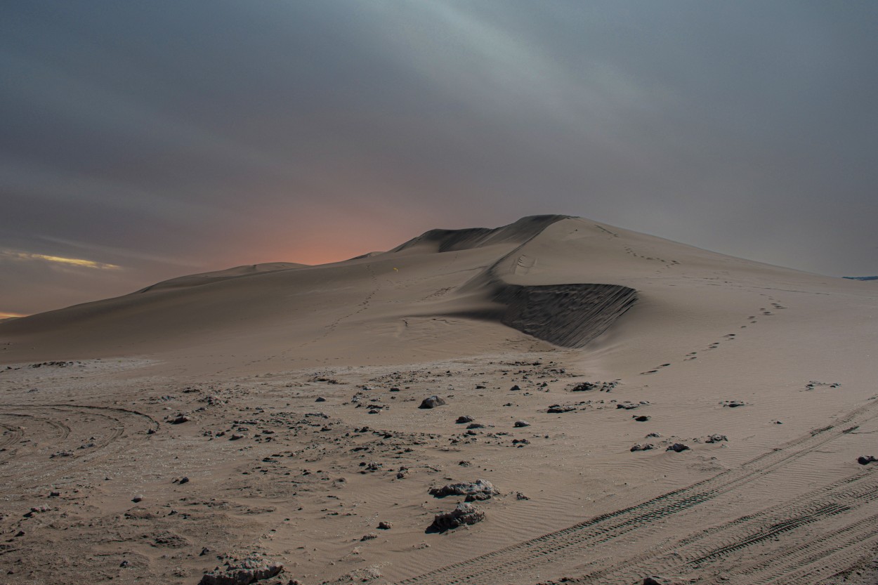 "Amanecer en las dunas" de Daniel Oliveros