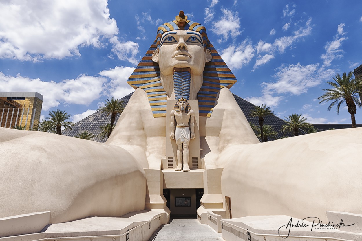 "Luxor" de Andrs Pluchinotta