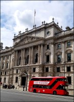 Red Bus y Telephone in London...