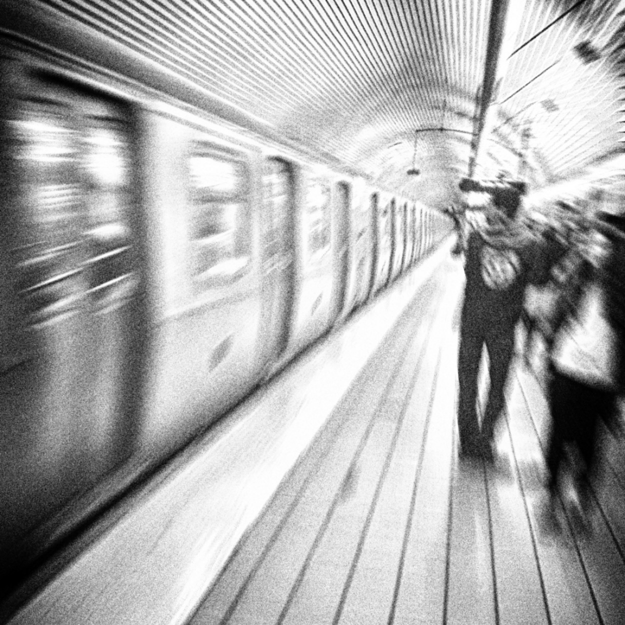 "Subway Station" de Carlos A. Sandoval
