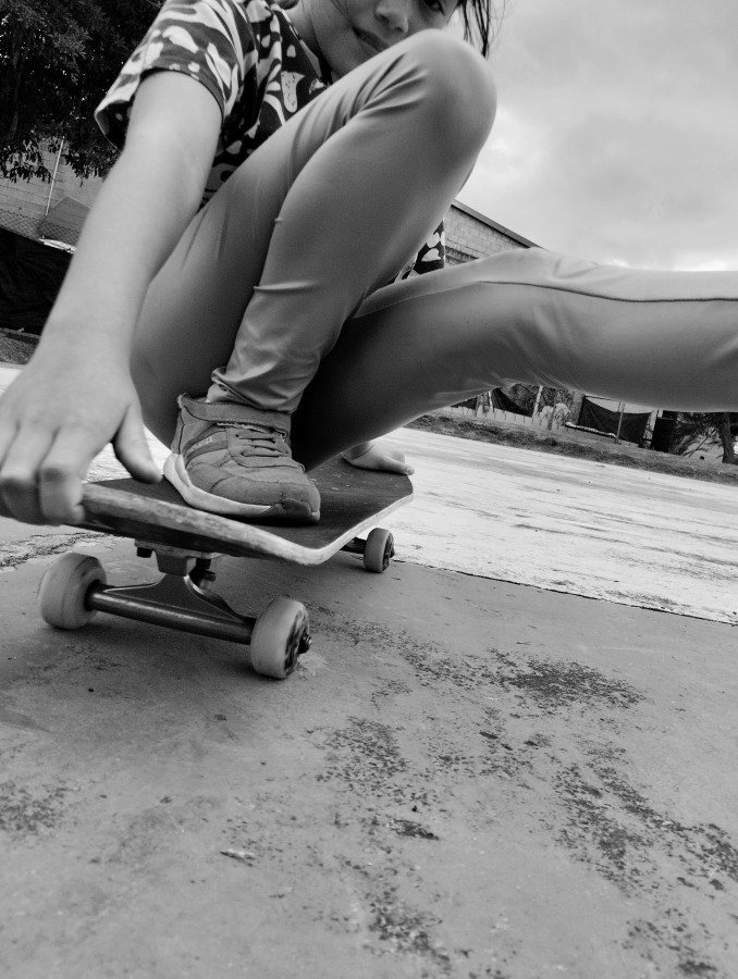"Skate girl" de Mariana Pineda Angel