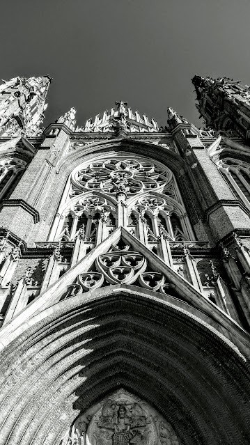 "Catedral de La Plata" de Elisabet Monica Saint Andre ( Moni )
