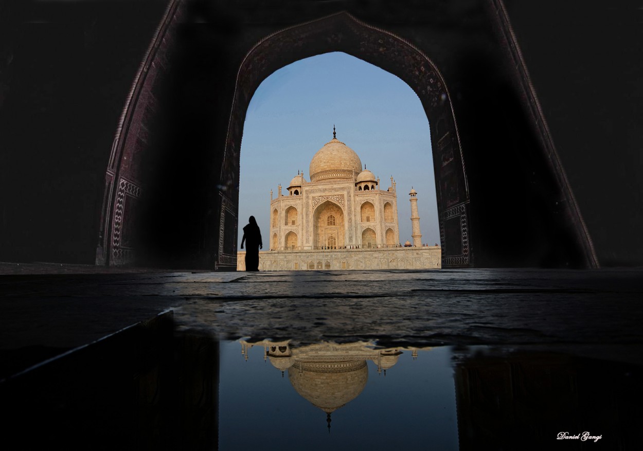 "Reflejos en el Taj Mahal..." de Alberto Daniel Gangi