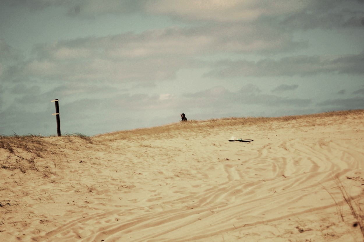 "Atravesar el desierto" de Javier Andrade