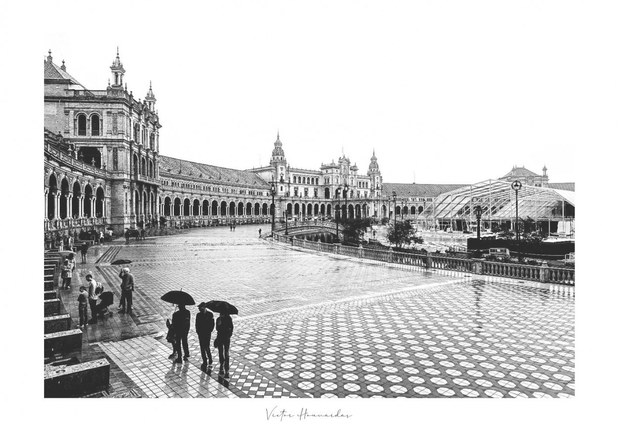 "Plaza Espaa-Sevilla" de Victor Houvardas
