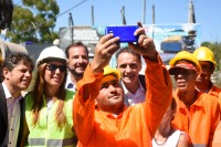Selfie con trabajadores viales RPN26