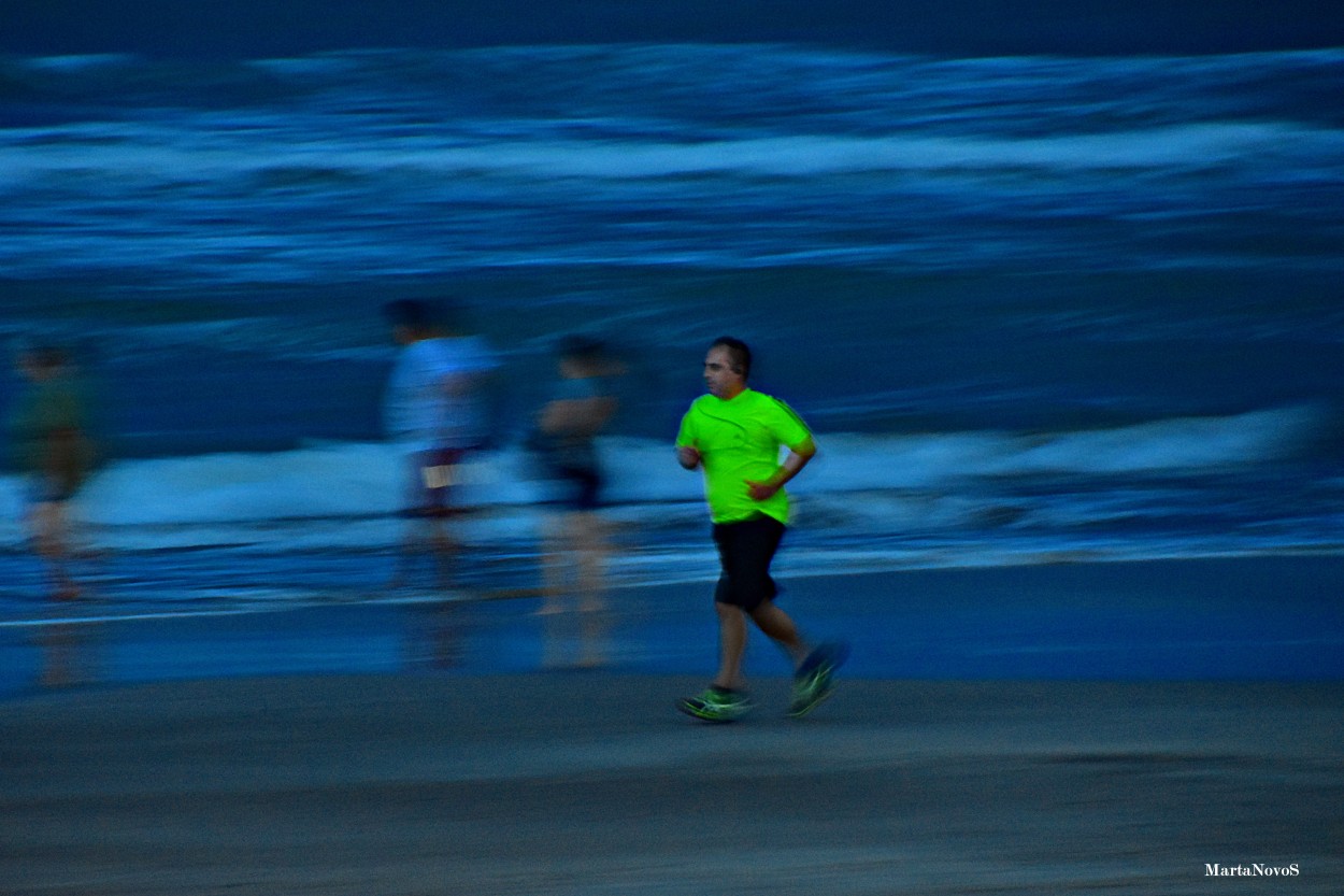 "Corriendo en la playa" de Marta Camarotti Salinas