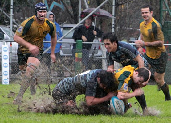 Foto 4/Rugby bajo la lluvia
