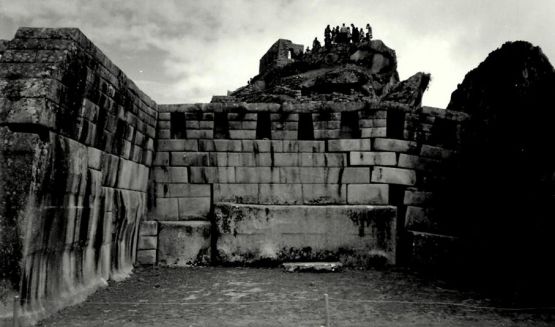 Foto 2/Machu Pichu en blanco y negro.
