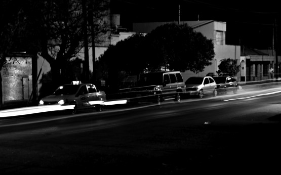 Foto 1/Jugando con la Luz Nocturna BYN