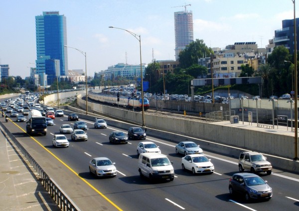 Foto 1/trafico suburbano en la ruta Ayalon