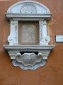 Cuatro tesoros en los muros de Roma.