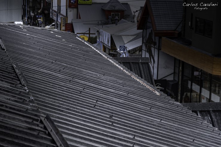 Foto 4/Por los techos del conurbano bonaerense...