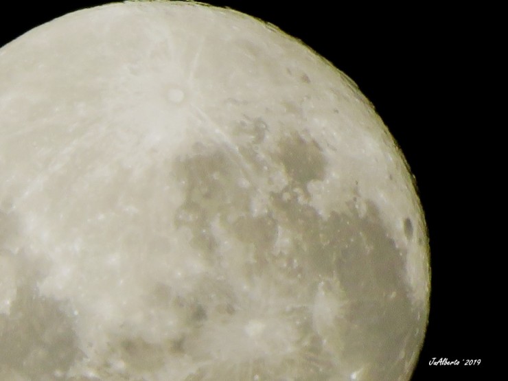 Foto 3/Luna de nieve. Super Luna del 19 de febrero de 201