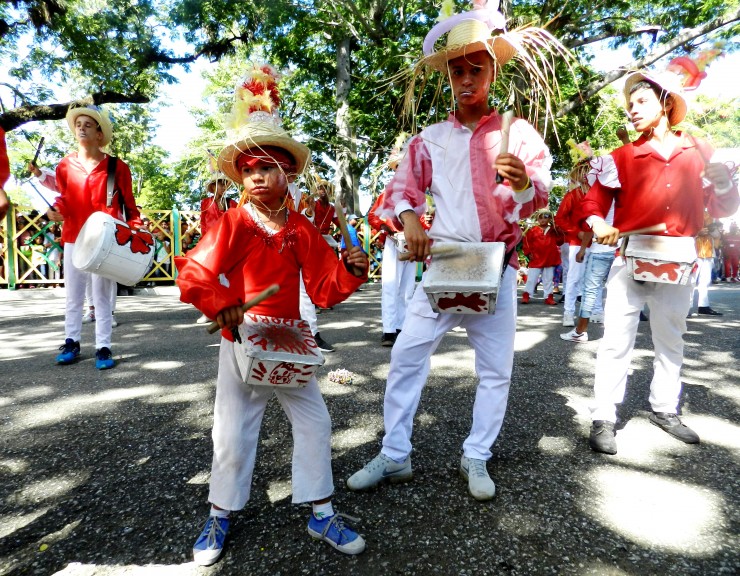 Foto 1/Los niños preservan cultura popular tradicional