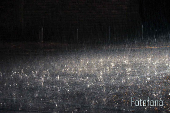 FotoRevista / Convocatoria / Noche de lluvia. de Beatriz Franchini