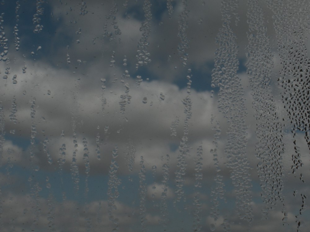 FotoRevista / Convocatoria / Nubes detras de mi ventana de Roxana Meli