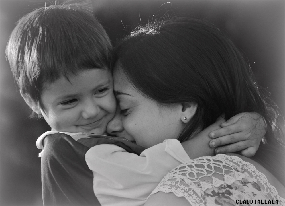 FotoRevista / Convocatoria / Amor eterno...de una madre y un hijo de Claudia Alejandra Allala