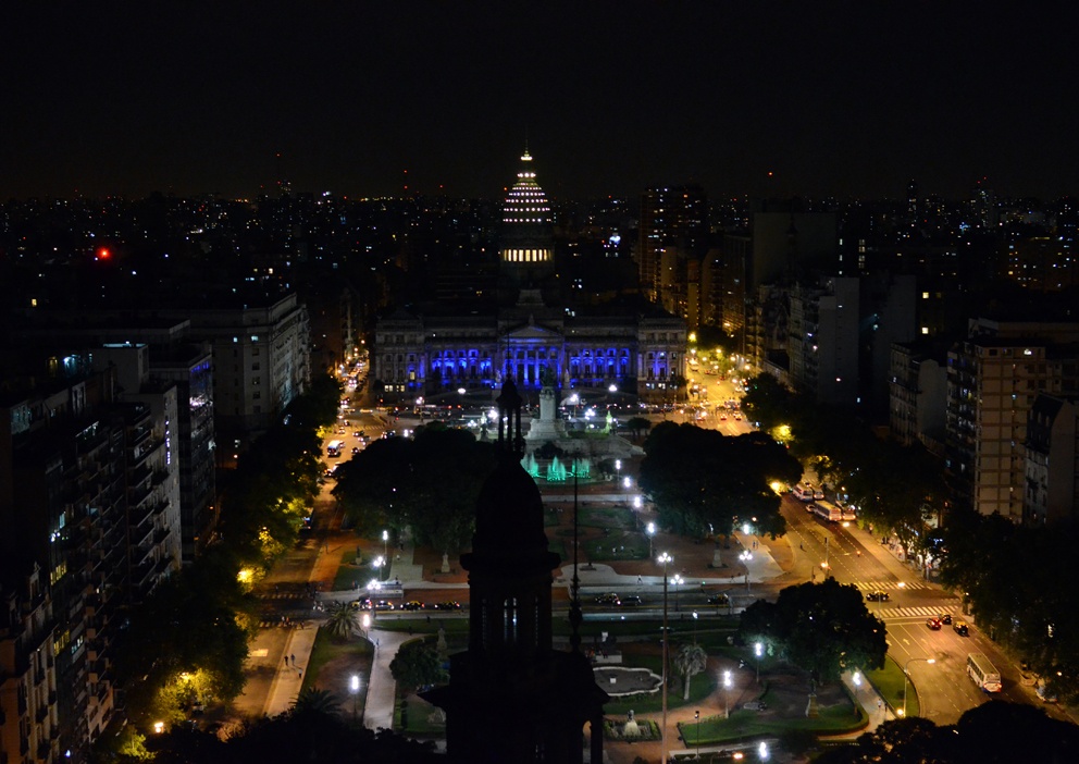 FotoRevista / Convocatoria / Congreso iluminado de Marcelo Horacio Insaurralde