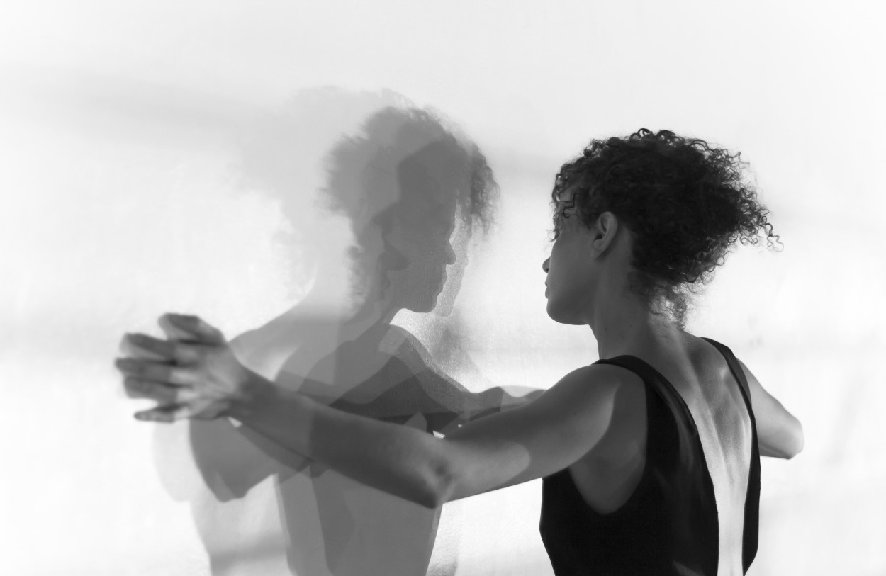 FotoRevista / Convocatoria / Danza con sombra de Ana Mari Gonzalez