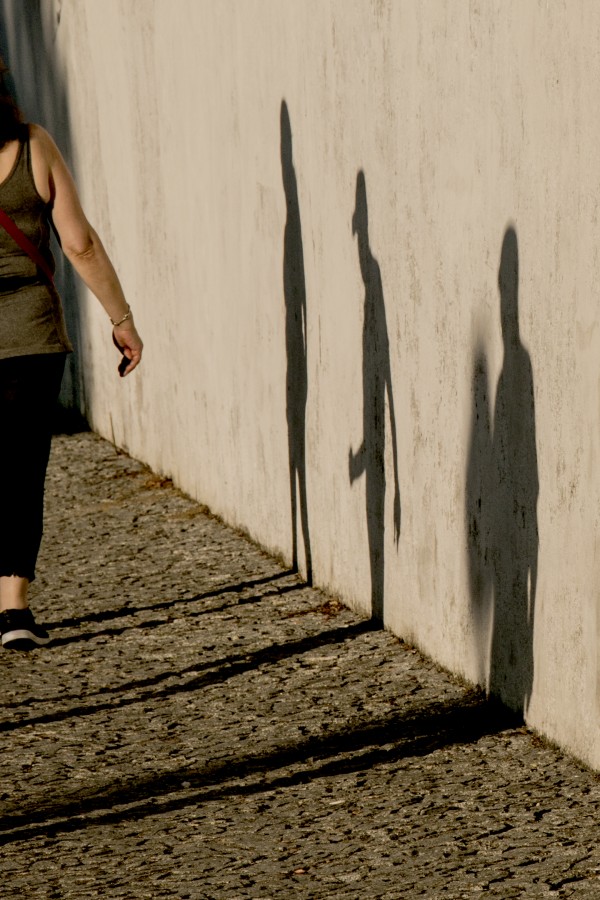 "Sombras en fuga" de Eli - Elisabet Ferrari